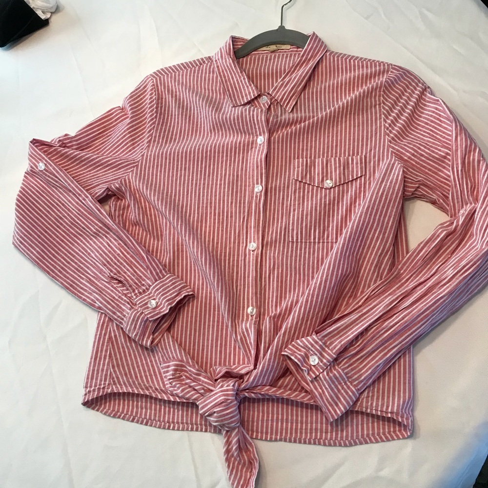 Love Notes Red Striped tie front Long sleeve 💋Final Sale